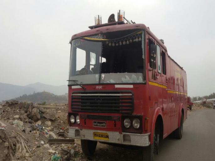 Fire brigade staff attacked in encroachment action | अतिक्रमण कारवाईत अग्निशमन दलाच्या कर्मचाऱ्यांवर हल्ला
