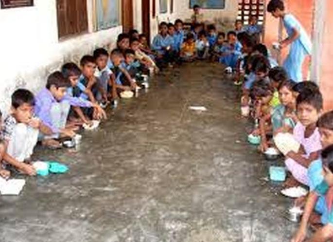 Anganwadis have no supply of raw grain! | अंगणवाड्यांना कच्च्या धान्याचा पुरवठाच नाही! Anganwadis have no supply of raw grain! | अंगणवाड्यांना कच्च्या धान्याचा पुरवठाच नाही!