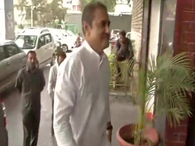 Praful Patel again appeared in ED office | प्रफुल्ल पटेल पुन्हा ‘ईडी’ समोर हजर