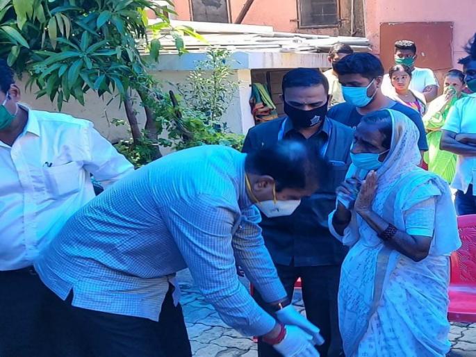 When the mountain of sorrow collapsed, 'those' families showed restraint; This is the real strength of Maharashtra: Anil Deshmukh | 'महाराष्ट्राची हीच खरी ताकद', दु:खाचा डोंगर कोसळलेला असताना कुटुंबियांनी संयम दाखविला: अनिल देशमुख When the mountain of sorrow collapsed, 'those' families showed restraint; This is the real strength of Maharashtra: Anil Deshmukh | 'महाराष्ट्राची हीच खरी ताकद', दु:खाचा डोंगर कोसळलेला असताना कुटुंबियांनी संयम दाखविला: अनिल देशमुख