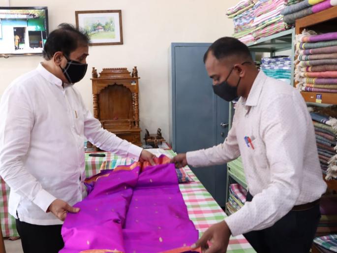 The purchase of paithani from the Home Minister for the his 'Chief Minister' of the house, In jail | घरच्या ‘मुख्यमंत्र्यां’साठी गृहमंत्र्यांकडून पैठणीची खरेदी, तीही चक्क तुरुंगात