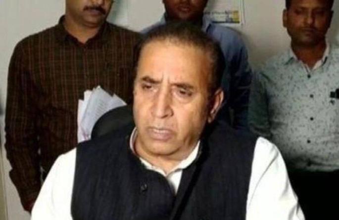 Threats to Home Minister before CM: Phones from Dubai and Delhi | मुख्यमंत्र्यांपूर्वी गृहमंत्र्यांना धमकी : दुबई आणि दिल्लीहून फोन Threats to Home Minister before CM: Phones from Dubai and Delhi | मुख्यमंत्र्यांपूर्वी गृहमंत्र्यांना धमकी : दुबई आणि दिल्लीहून फोन