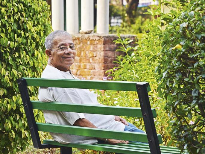 Change is must! - Celebrity publisher Anil Mehta says change and need for change in the publishing business | बदलेल तोच टिकेल!- ख्यातनाम प्रकाशक अनिल मेहता सांगता आहेत प्रकाशन व्यवसायतल्या बदलाची गरज आणि स्वरूप Change is must! - Celebrity publisher Anil Mehta says change and need for change in the publishing business | बदलेल तोच टिकेल!- ख्यातनाम प्रकाशक अनिल मेहता सांगता आहेत प्रकाशन व्यवसायतल्या बदलाची गरज आणि स्वरूप