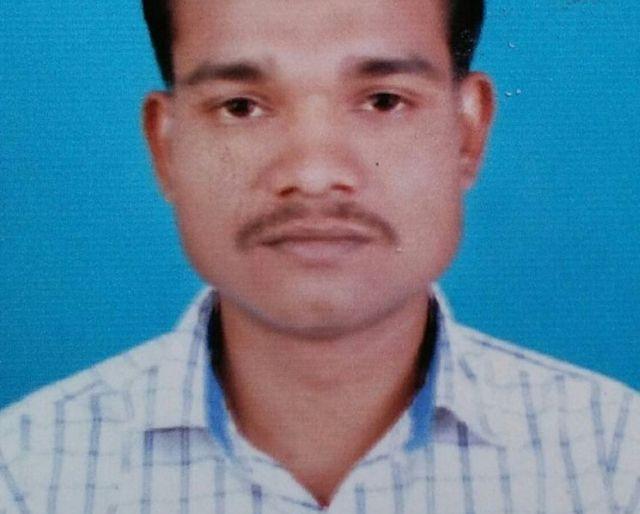 Malegaon-Washim road killed solder in a two-wheeler accident! | मालेगाव-वाशिम मार्गावर दुचाकी अपघातात जवान ठार! Malegaon-Washim road killed solder in a two-wheeler accident! | मालेगाव-वाशिम मार्गावर दुचाकी अपघातात जवान ठार!