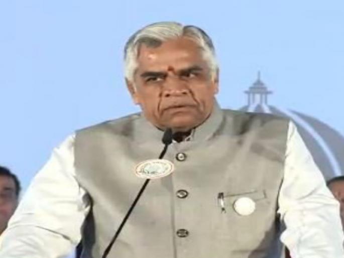 Indians, we are all Hindus: Anirudh Deshpande | भारतीय म्हणजेच आपण सर्व हिंदू आहोत : अनिरुध्द देशपांडे Indians, we are all Hindus: Anirudh Deshpande | भारतीय म्हणजेच आपण सर्व हिंदू आहोत : अनिरुध्द देशपांडे