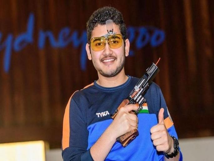 Commonwealth Games 2018 Indian shooter Anish Bhanwala wins gold in Mens 25m Rapid Fire Pistol event | Commonwealth Games 2018: अवघ्या १५ वर्षांच्या अनिश भानवालाचा 'सुवर्ण'वेध; भारताच्या खात्यात १६वं 'गोल्ड' Commonwealth Games 2018 Indian shooter Anish Bhanwala wins gold in Mens 25m Rapid Fire Pistol event | Commonwealth Games 2018: अवघ्या १५ वर्षांच्या अनिश भानवालाचा 'सुवर्ण'वेध; भारताच्या खात्यात १६वं 'गोल्ड'