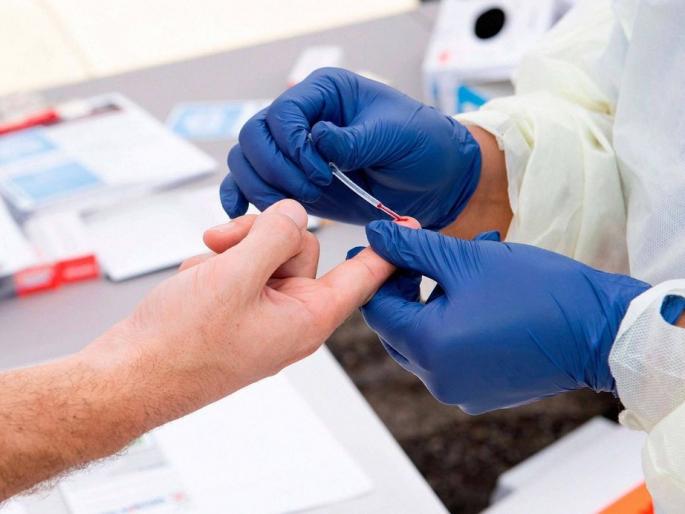 Breaking; Ten thousand new antibody tests will now be conducted in Solapur on the lines of Delhi | Breaking; दिल्लीच्या धर्तीवर आता सोलापुरात होणार दहा हजार नव्या अँटीबॉडीज टेस्ट Breaking; Ten thousand new antibody tests will now be conducted in Solapur on the lines of Delhi | Breaking; दिल्लीच्या धर्तीवर आता सोलापुरात होणार दहा हजार नव्या अँटीबॉडीज टेस्ट