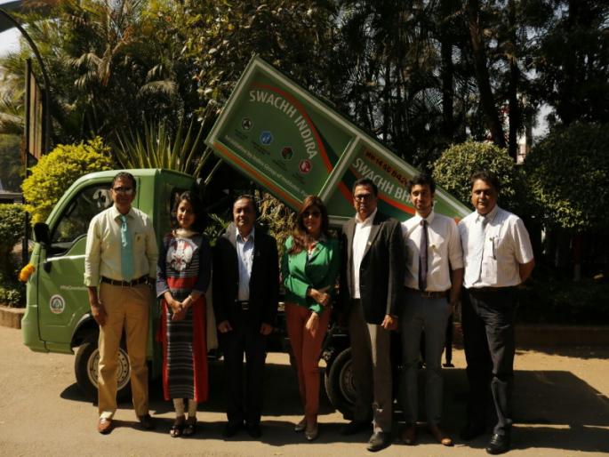 Pimpri Chinchwad Municipal Corporation 'Clean India, Clean Indira' campaign for clean survey | पिंपरी चिंचवड महापालिका स्वच्छ सर्व्हेक्षणासाठी ‘स्वच्छ भारत, स्वच्छ इंदिरा’ अभियान Pimpri Chinchwad Municipal Corporation 'Clean India, Clean Indira' campaign for clean survey | पिंपरी चिंचवड महापालिका स्वच्छ सर्व्हेक्षणासाठी ‘स्वच्छ भारत, स्वच्छ इंदिरा’ अभियान