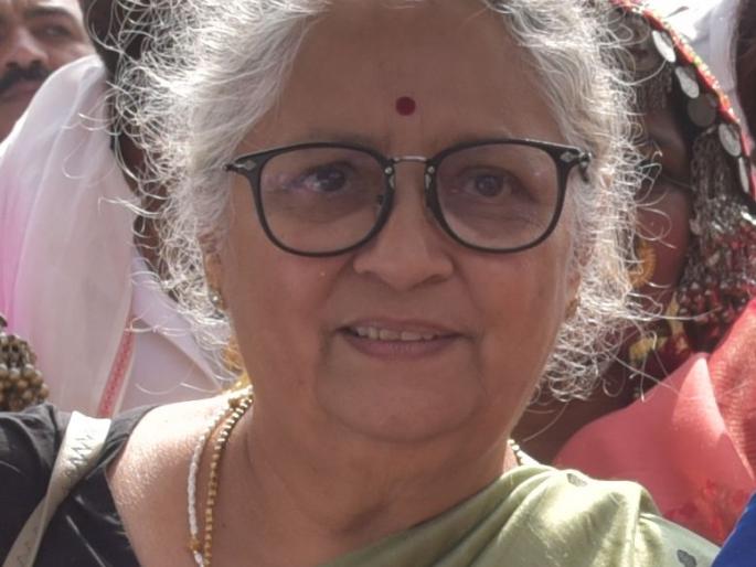 Zilla Parishad needs tribal development committee - Anjali Ambedkar | जिल्हा परिषदांमध्ये आदिवासी विकास समिती हवी  - अंजली आंबेडकर  