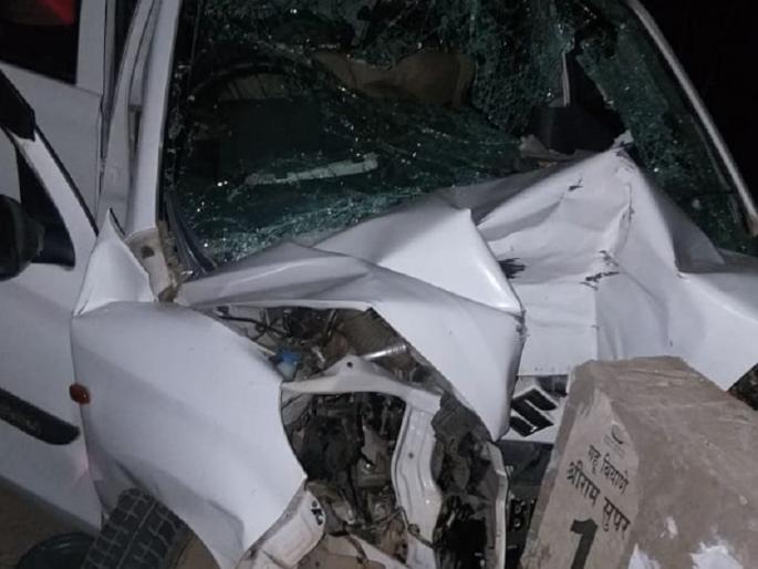 Accident on Anjangaon-Paratwada road, three died on the spot rkp | अंजनगाव-परतवाडा मार्गावर अपघात, तिघांचा जागीच मृत्यू Accident on Anjangaon-Paratwada road, three died on the spot rkp | अंजनगाव-परतवाडा मार्गावर अपघात, तिघांचा जागीच मृत्यू