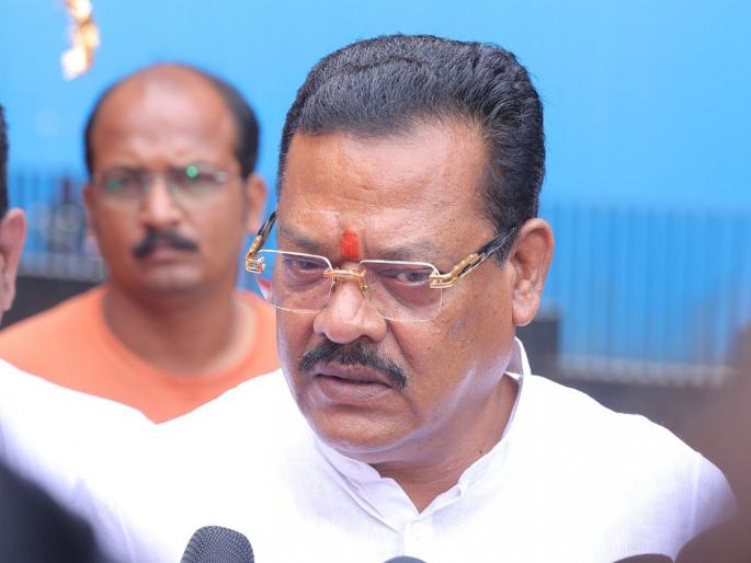 Ladki Bahin Yojana: Impossible to give Rs 2100 to beloved sisters! Sanjay Shirsat angry at Ajit Pawar for cutting funds | २१०० रुपये लाडक्या बहिणींना देणे अशक्य! संजय शिरसाट निधी कापला म्हणून अजित पवारांवर संतापले Ladki Bahin Yojana: Impossible to give Rs 2100 to beloved sisters! Sanjay Shirsat angry at Ajit Pawar for cutting funds | २१०० रुपये लाडक्या बहिणींना देणे अशक्य! संजय शिरसाट निधी कापला म्हणून अजित पवारांवर संतापले