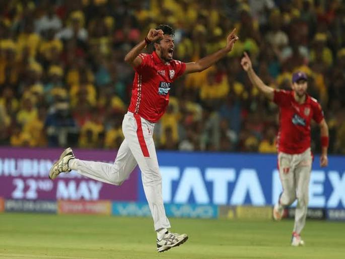 Kings XI Punjab Ankit Rajpoot's becrome a first Indian to take three 5-fers in the T20 formatauls in Twenty20 cricket | Kings XI Punjabच्या गोलंदाजाचा ट्वेंटी-20 पराक्रम; एकाही भारतीयाला जमला नाही 'हा' विक्रम
