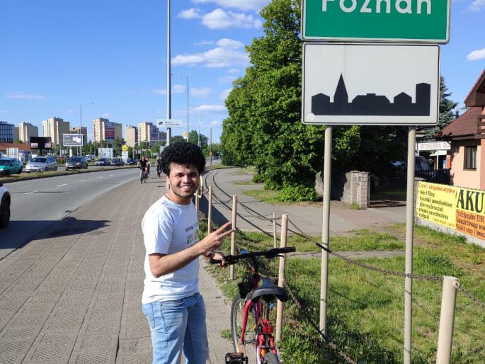 Poland-poznan - and life in corona time | पोलंडमध्ये राहताना कोविड काळात जगणं कसं बदललं याची कहाणी Poland-poznan - and life in corona time | पोलंडमध्ये राहताना कोविड काळात जगणं कसं बदललं याची कहाणी