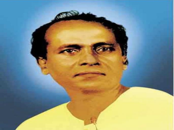 Give BharatRatna to Annabhau Sathe: demand for krantijyot agitators | लोकशाहीर अण्णाभाऊ साठे यांना ’भारतरत्न’ द्या : क्रांतीज्योत आंदोलकांची मागणी Give BharatRatna to Annabhau Sathe: demand for krantijyot agitators | लोकशाहीर अण्णाभाऊ साठे यांना ’भारतरत्न’ द्या : क्रांतीज्योत आंदोलकांची मागणी