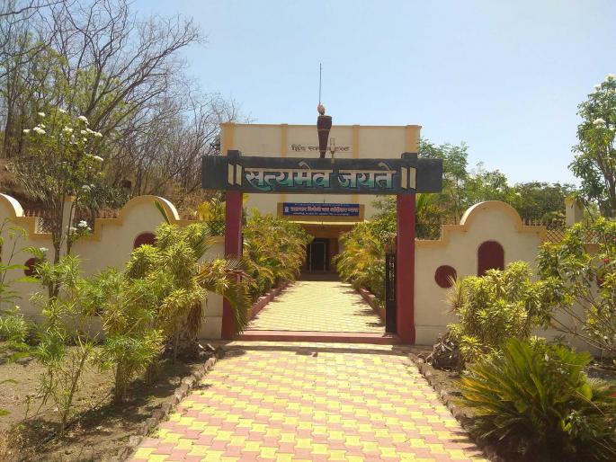 Why are elections in 'ideal' villages this year? | ‘आदर्श’ गावांमध्ये यंदा निवडणुकांचे फड का लागले? Why are elections in 'ideal' villages this year? | ‘आदर्श’ गावांमध्ये यंदा निवडणुकांचे फड का लागले?