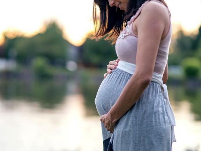 Women become 'old women' after childbirth? | बाळंतपणानंतर स्त्रिया होतात ‘म्हाताऱ्या’?