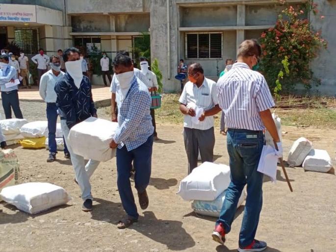 One hundred percent collection of answer sheets of 10th and 12th in Nashik division is complete | नाशिक विभागात दहावी, बारावीच्या उत्तरपत्रिकांचे शंभर टक्के संकलन पूर्ण One hundred percent collection of answer sheets of 10th and 12th in Nashik division is complete | नाशिक विभागात दहावी, बारावीच्या उत्तरपत्रिकांचे शंभर टक्के संकलन पूर्ण