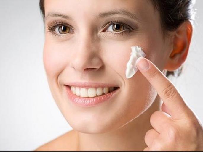 Beauty anti ageing habits that can scar youthfulness | अॅन्टी-एजिंग क्रिममुळे नाहीतर 'या' सवयी सोडल्याने त्वचा राहील तरूण Beauty anti ageing habits that can scar youthfulness | अॅन्टी-एजिंग क्रिममुळे नाहीतर 'या' सवयी सोडल्याने त्वचा राहील तरूण