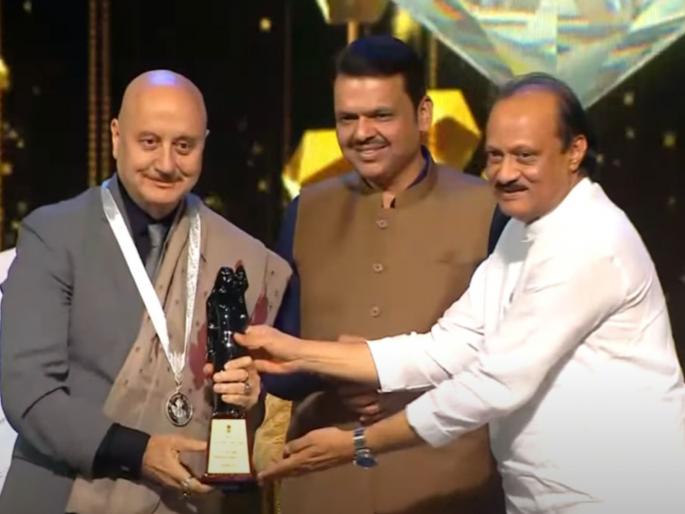 60 and 61 State Marathi films Awards 2025 anupam kher emotional after receive | "मी अजून करिअरमध्ये मध्यंतरापर्यंतही पोहोचलेलो नाही", जीवनगौरव पुरस्कारानंतर अनुपम खेर यांची प्रतिक्रिया 60 and 61 State Marathi films Awards 2025 anupam kher emotional after receive | "मी अजून करिअरमध्ये मध्यंतरापर्यंतही पोहोचलेलो नाही", जीवनगौरव पुरस्कारानंतर अनुपम खेर यांची प्रतिक्रिया