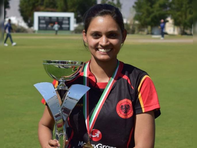 World Record : Anuradha Doddaballapur becomes first woman to take four wickets in four balls in T20Is | World Record : ट्वेंटी-20त चार चेंडूंत चार विकेट्स, मिळवला पहिला मान; मलिंगा, रशीद खान यांच्या पंक्तित स्थान