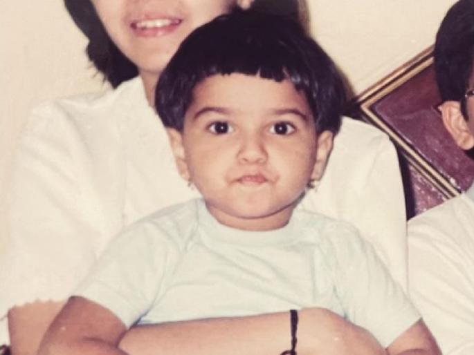 Do you recognize this cute girl in the photo She is a popular actress in Marathi art world | फोटोत दिसणाऱ्या 'या' गोड चिमुकलीला ओळखलं का? मराठी कलाविश्वातील आहे लोकप्रिय अभिनेत्री Do you recognize this cute girl in the photo She is a popular actress in Marathi art world | फोटोत दिसणाऱ्या 'या' गोड चिमुकलीला ओळखलं का? मराठी कलाविश्वातील आहे लोकप्रिय अभिनेत्री