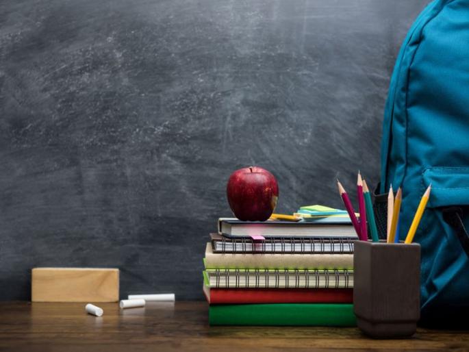 Should education be contracted out?; There is a lot of resentment from the education sector over the outsourcing of teachers | शिक्षणाचे कंत्राटीकरण करायचे आहे का?; शिक्षकांच्या आउट सोर्सिंगवर शिक्षण क्षेत्रातून प्रचंड नाराजी Should education be contracted out?; There is a lot of resentment from the education sector over the outsourcing of teachers | शिक्षणाचे कंत्राटीकरण करायचे आहे का?; शिक्षकांच्या आउट सोर्सिंगवर शिक्षण क्षेत्रातून प्रचंड नाराजी