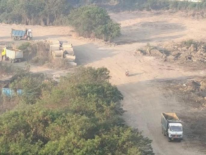 Despite the registration of cases, Bharni mafia continues to illegally fill Kandalvan area. | भाईंदरमध्ये कांदळवन परिसरात बेकायदा भराव करणाऱ्या भरणी माफियांना प्रशासनाचा वरदहस्त Despite the registration of cases, Bharni mafia continues to illegally fill Kandalvan area. | भाईंदरमध्ये कांदळवन परिसरात बेकायदा भराव करणाऱ्या भरणी माफियांना प्रशासनाचा वरदहस्त