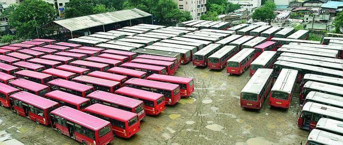 'Mujor' officer, Helpless ruling! On the fourth day 'Apali bus service' continue closed | ‘मुजोर’ अधिकारी, हतबल सत्ताधारी! सलग चौथ्या दिवशी ‘आपली बस’ सेवा बंदच 'Mujor' officer, Helpless ruling! On the fourth day 'Apali bus service' continue closed | ‘मुजोर’ अधिकारी, हतबल सत्ताधारी! सलग चौथ्या दिवशी ‘आपली बस’ सेवा बंदच