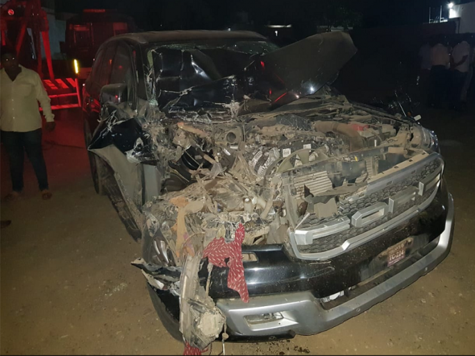 Former minister Babanrao Pachpute escaped from the accident | माजी मंत्री बबनराव पाचपुते अपघातातून बचावले Former minister Babanrao Pachpute escaped from the accident | माजी मंत्री बबनराव पाचपुते अपघातातून बचावले