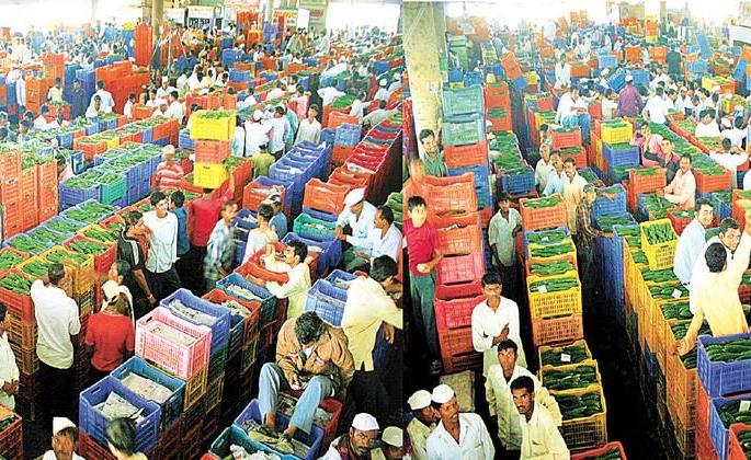 The decision of the market committee chairperson was reversed in a few hours | बाजार समिती सभापतींचा निर्णय  काही तासांत मागे