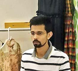 Meet Young boy Who leave engineering to become Fashion Designer. | भेटा इंजिनिअरिंग सोडून फॅशन डिझायनिंग करणार्या तरुणाला ! Meet Young boy Who leave engineering to become Fashion Designer. | भेटा इंजिनिअरिंग सोडून फॅशन डिझायनिंग करणार्या तरुणाला !