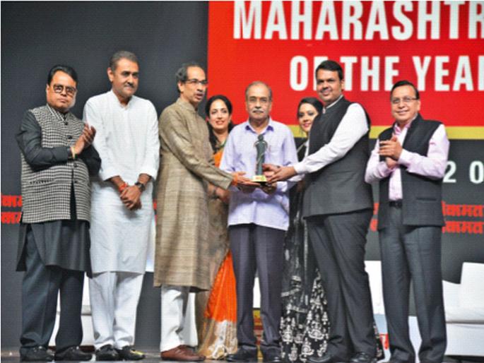 Knowledge and hearing have gone sky high | ज्ञानियाचा, श्रवणाचा वेलू गेला गगनावरी Knowledge and hearing have gone sky high | ज्ञानियाचा, श्रवणाचा वेलू गेला गगनावरी