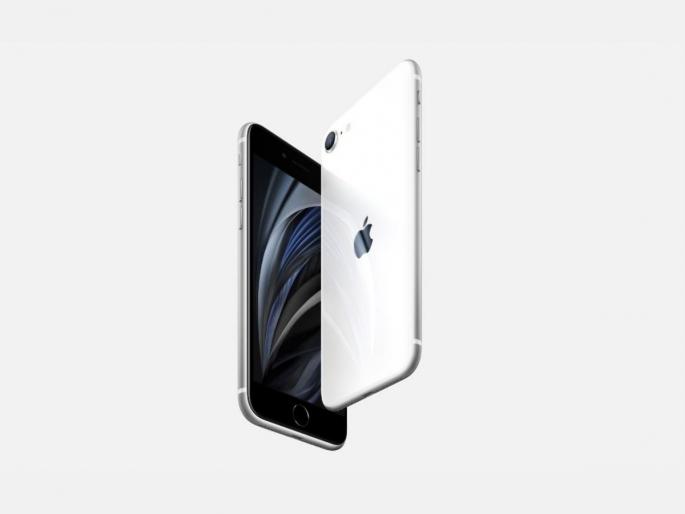 Apple iPhone SE 2022 Is Avaliable At Huge Price Cut On Amazon And iStore   | गुड न्यूज! अँड्रॉइडच्या किंमतीत आयफोनची मजा; सर्वात स्वस्त 5G iPhone वर भरघोस सूट  Apple iPhone SE 2022 Is Avaliable At Huge Price Cut On Amazon And iStore   | गुड न्यूज! अँड्रॉइडच्या किंमतीत आयफोनची मजा; सर्वात स्वस्त 5G iPhone वर भरघोस सूट