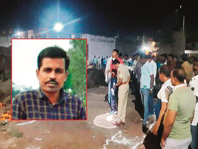 Called out of their homes and shot dead small entrepreneurs; shocking incident in Waluj MIDC area | घराबाहेर बोलावून घेत लघु उद्योजकांची गोळी झाडून हत्या; वाळूजमहानगरात खळबळ Called out of their homes and shot dead small entrepreneurs; shocking incident in Waluj MIDC area | घराबाहेर बोलावून घेत लघु उद्योजकांची गोळी झाडून हत्या; वाळूजमहानगरात खळबळ