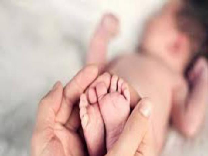 After eighteen years of marriage coming role of parents in life | अठरा वर्षानंतर वैवाहिक जोडप्याच्या आयुष्यात फुलले पालकत्वाचे ‘नंदनवन’