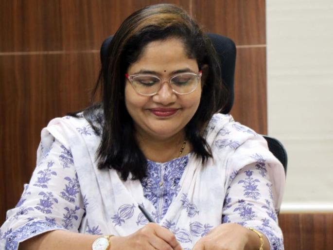 Noted Author and Palghar District Information Officer Archana Gadekar-Shambharkar Passes Away at 52 | प्रसिद्ध लेखिका अर्चना शंभरकर यांचे निधन, वयाच्या ५२ व्या वर्षी घेतला अखेरचा श्वास!