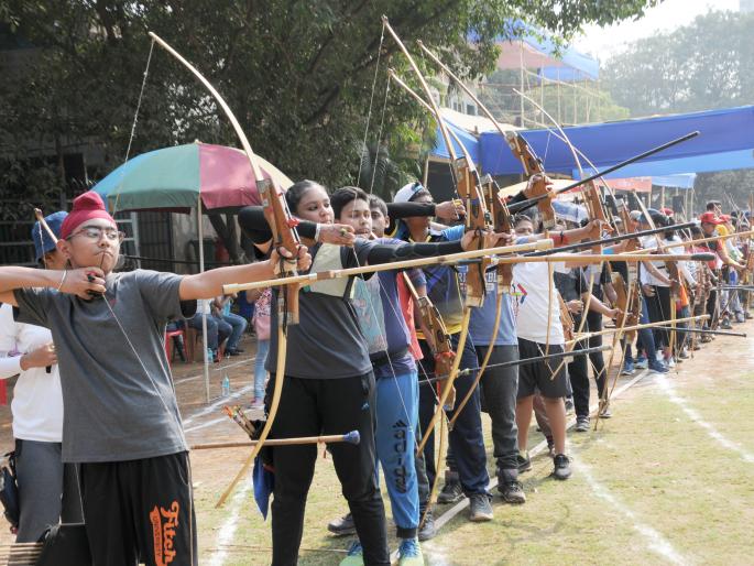 Prabodhan Inter-School Sports Festival: Deepak, Aditi, Arya, Jeevitha, each of the three gold medals | प्रबोधन आंतर-शालेय क्रीडा महोत्सव : दीपक, आदिती, आर्य, जीविधा यांना तिरंदाजीत प्रत्येकी तीन सुवर्णपदके