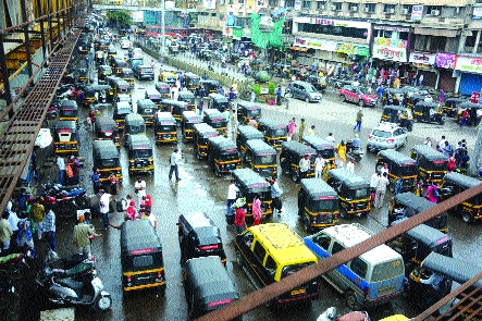 The doubling rate has gone up to 47 days | लढा कोरोनाशी : डबलिंग रेट गेला ४७ दिवसांवर The doubling rate has gone up to 47 days | लढा कोरोनाशी : डबलिंग रेट गेला ४७ दिवसांवर