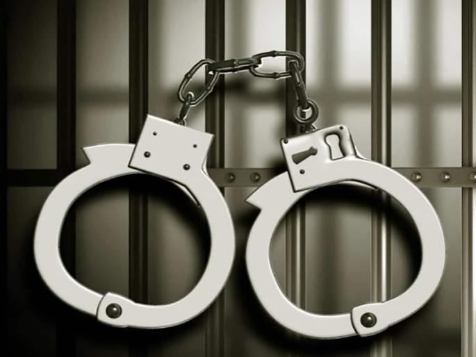 20 cattle taken for slaughter released, three arrested | कत्तलीसाठी नेणाऱ्या २० गोवंशाची सुटका, तिघांना अटक