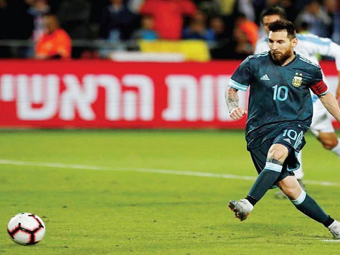 Argentina blocked Uruguay at par | अर्जेंटिनाने उरुग्वेला बरोबरीत रोखले Argentina blocked Uruguay at par | अर्जेंटिनाने उरुग्वेला बरोबरीत रोखले