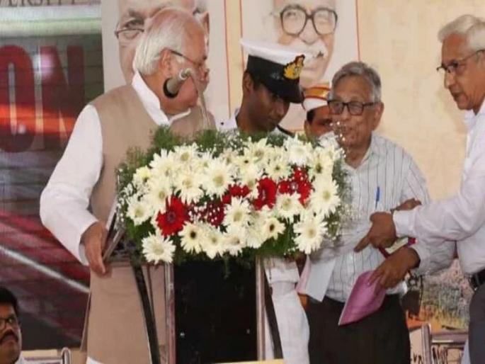 Kerala Governor Arif Mohammad Khan Speaks On Being Heckled By Historian Irfan Habib | ...तर इरफान हबीब यांनी हल्लाच केला असता - राज्यपाल Kerala Governor Arif Mohammad Khan Speaks On Being Heckled By Historian Irfan Habib | ...तर इरफान हबीब यांनी हल्लाच केला असता - राज्यपाल