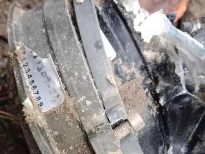 The proof of this ... Indian air force attack on pakistan, destroyed base of terrorist of LOC | Indian Air Strike : हा घ्या पुरावा..... भारतीय हवाई हल्ल्यानंतर उद्ध्वस्त तळांची छायाचित्र The proof of this ... Indian air force attack on pakistan, destroyed base of terrorist of LOC | Indian Air Strike : हा घ्या पुरावा..... भारतीय हवाई हल्ल्यानंतर उद्ध्वस्त तळांची छायाचित्र