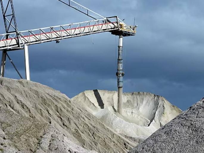 india deal with argentina for lithium exploration for 200 crore rupees signs an agreement to acquire 5 lithium mines | भारत 'या' क्षेत्रात मोठे पाऊल टाकणार! २०० कोटींची डील; अर्जेंटिनासोबत केला करार india deal with argentina for lithium exploration for 200 crore rupees signs an agreement to acquire 5 lithium mines | भारत 'या' क्षेत्रात मोठे पाऊल टाकणार! २०० कोटींची डील; अर्जेंटिनासोबत केला करार