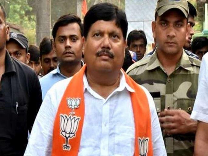 5 TMC MPs including Saugata Roy to switch sides claims BJPs Arjun Singh | त्यांचे पाच खासदार कधीही राजीनामा देऊ शकतात; भाजप नेत्याच्या दाव्यानं खळबळ 5 TMC MPs including Saugata Roy to switch sides claims BJPs Arjun Singh | त्यांचे पाच खासदार कधीही राजीनामा देऊ शकतात; भाजप नेत्याच्या दाव्यानं खळबळ