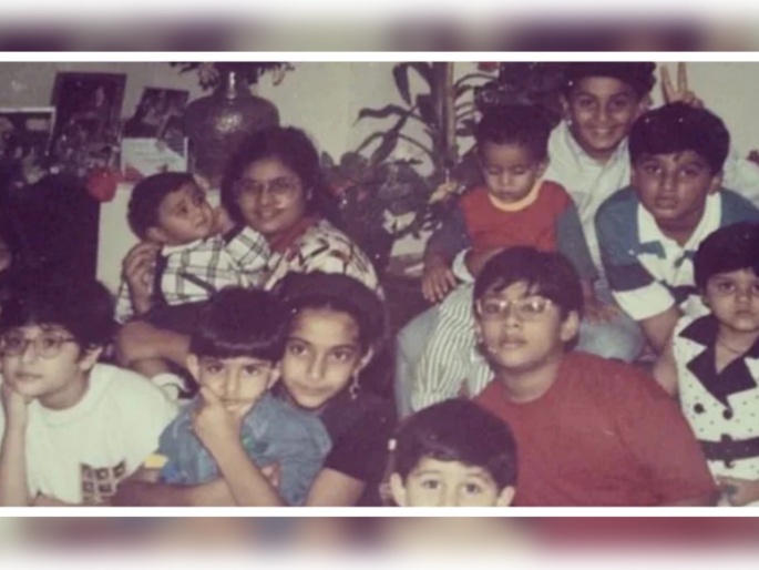 In this viral photo recognised actress sonam kapoor arjun kapoor and ranbir kapoor | ओळखलंत का तुम्ही यांना ?, या फोटोल लपलेत बॉलिवूडचे तब्बल ५ स्टार In this viral photo recognised actress sonam kapoor arjun kapoor and ranbir kapoor | ओळखलंत का तुम्ही यांना ?, या फोटोल लपलेत बॉलिवूडचे तब्बल ५ स्टार