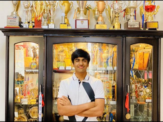 Golfer Arjun Bhati sells all 102 of his trophies to raise money for Corona Virus fight svg | Corona Virus : 15 वर्षीय खेळाडूनं विकल्या त्याच्याकडच्या 102 ट्रॉफी; जमा केलेला निधी केला दान Golfer Arjun Bhati sells all 102 of his trophies to raise money for Corona Virus fight svg | Corona Virus : 15 वर्षीय खेळाडूनं विकल्या त्याच्याकडच्या 102 ट्रॉफी; जमा केलेला निधी केला दान