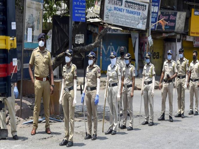 Corona positive patient was walking out; A case has been registered at Govandi police station | कोरोना पॉझिटीव्ह रूग्ण फिरत होता बाहेर; गोवंडी पोलीस ठाण्यात गुन्हा दाखल Corona positive patient was walking out; A case has been registered at Govandi police station | कोरोना पॉझिटीव्ह रूग्ण फिरत होता बाहेर; गोवंडी पोलीस ठाण्यात गुन्हा दाखल
