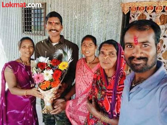 Success Story Salute to stubbornness Successfully passed the Indian Army exam while doing welding work | Success Story : जिद्दीला सलाम ..! वेल्डिंगचे काम करत भारतीय सैन्य दलाच्या परीक्षेत मिळवले यश Success Story Salute to stubbornness Successfully passed the Indian Army exam while doing welding work | Success Story : जिद्दीला सलाम ..! वेल्डिंगचे काम करत भारतीय सैन्य दलाच्या परीक्षेत मिळवले यश