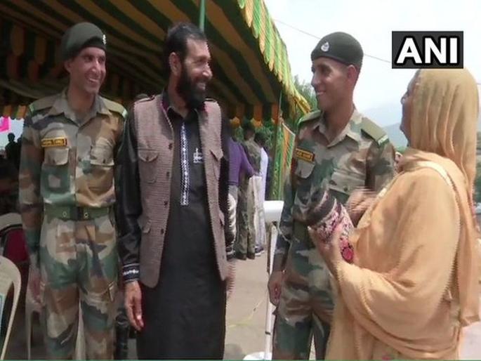 Two brothers of martyr Aurangzeb entered Indian army | अभिमानास्पद! शहीद जवान औरंगजेबचे दोन भाऊ भारतीय लष्करात दाखल Two brothers of martyr Aurangzeb entered Indian army | अभिमानास्पद! शहीद जवान औरंगजेबचे दोन भाऊ भारतीय लष्करात दाखल