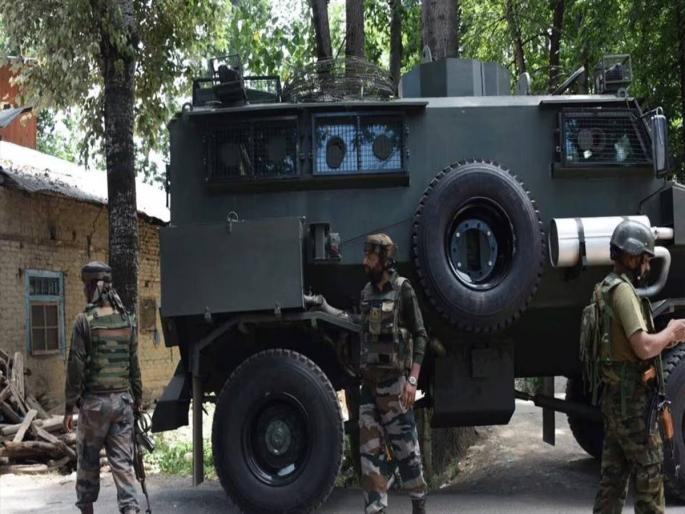 Indian Army foiled a big conspiracy in Kashmir! Lashkar-e-Toiba terrorists arrested | काश्मीरमध्ये भारतीय लष्कराने मोठा कट उधळला! लष्कर-ए-तोयबाच्या दहशतवाद्यांना अटक Indian Army foiled a big conspiracy in Kashmir! Lashkar-e-Toiba terrorists arrested | काश्मीरमध्ये भारतीय लष्कराने मोठा कट उधळला! लष्कर-ए-तोयबाच्या दहशतवाद्यांना अटक